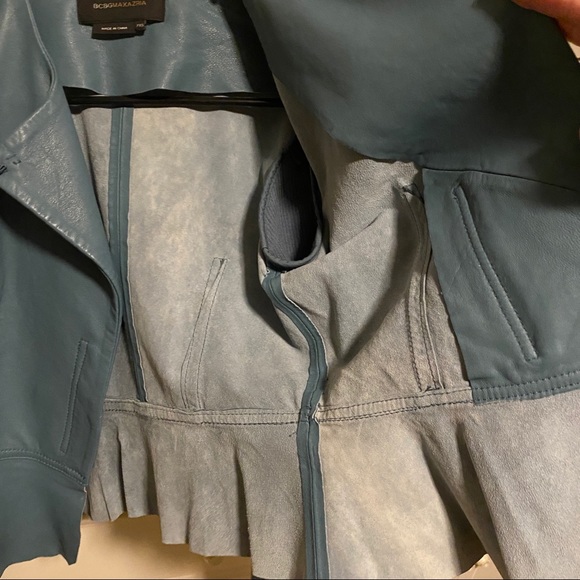 BCBGMaxAzria Fitted Leather Jacket - Gorgeous Color NWOT - Picture 6 of 12